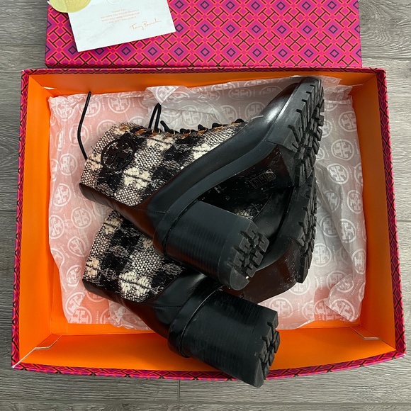 Tory Burch Size 9 - Picture 4 of 4